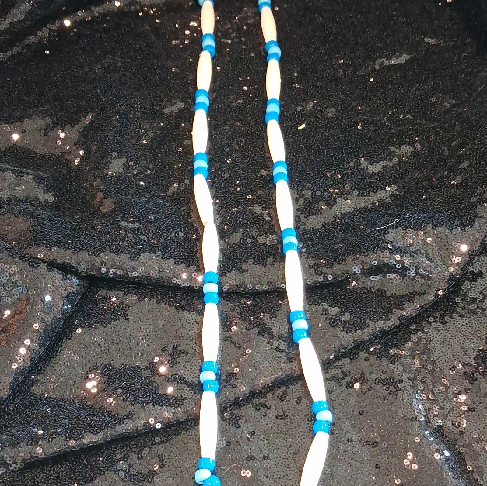Blue & White Beaded Necklace for Unisex Adults, Beaded Chain, Beaded Style