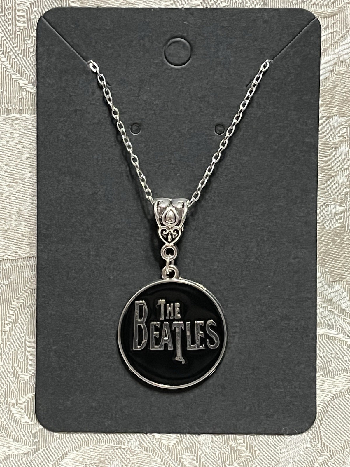 Rock Band THE BEATLES Charm Pendant Silver Necklace Fashion Festival Jewelry