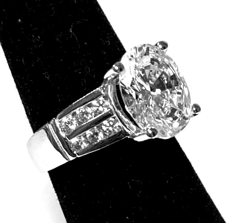 925 STERLING SILVER ENGAGEMENT RING, OVAL CZ SOLITAIRE WITH ACCENTS, SIZE 5