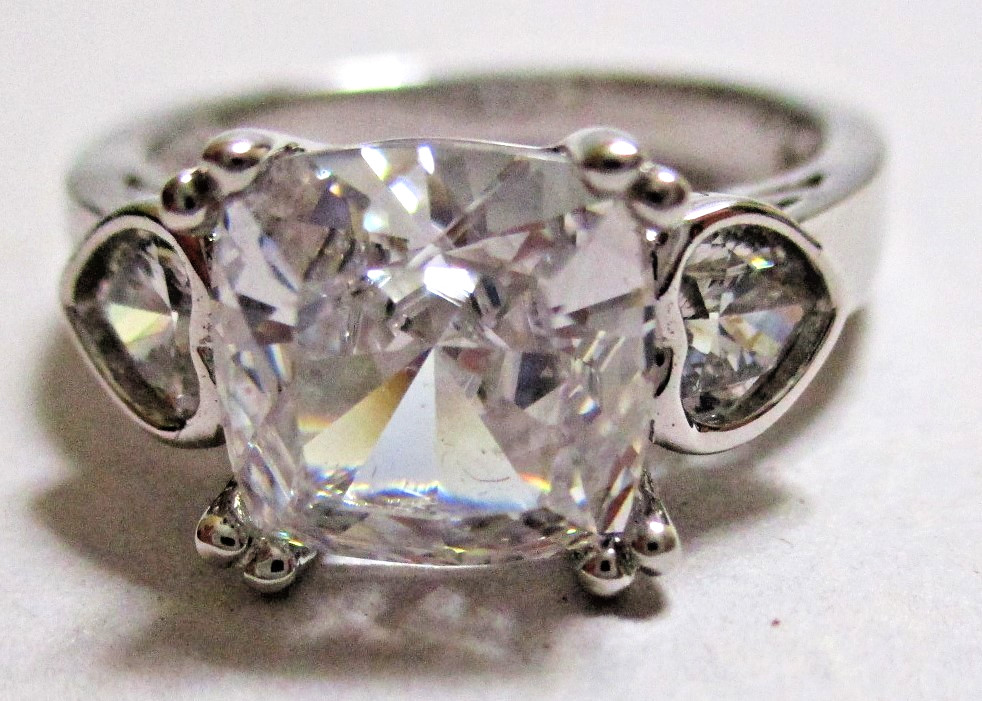 SW 925 STERLING SILVER CUBIC ZIRCONIA CUSHION CUT ENGAGEMENT RING SZ 6.5 IN BOX