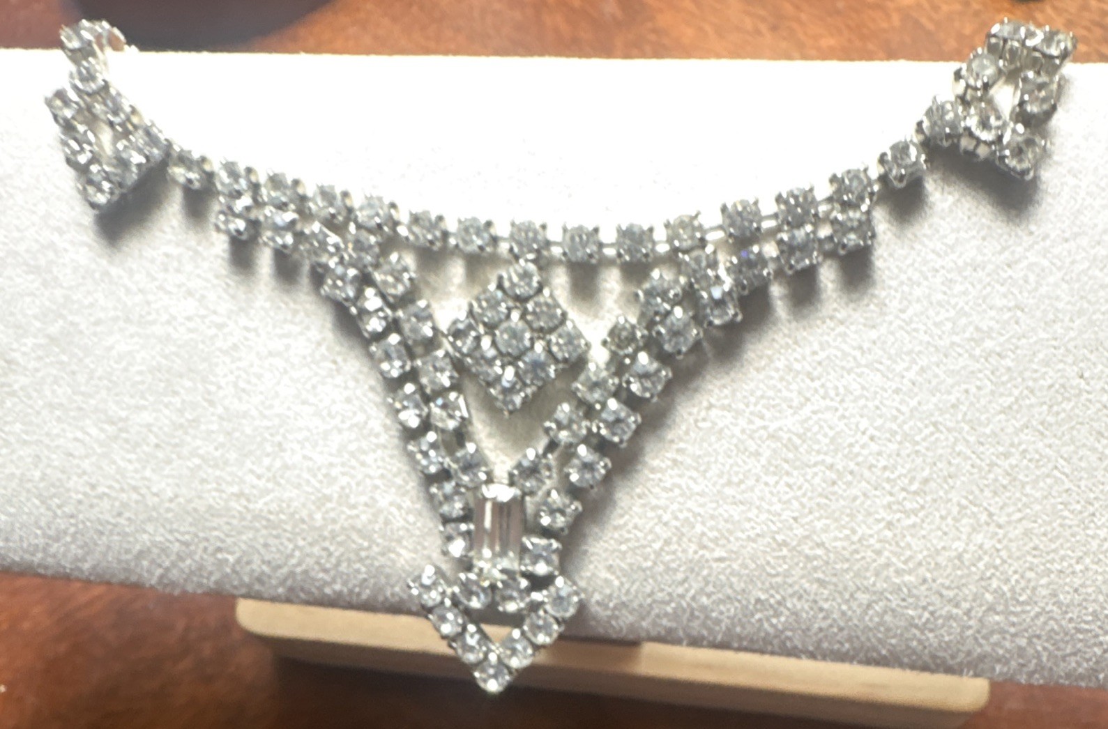 VTG 1950s Clear Rhinestone Bib Necklace Choker Silver Tone Unsigned