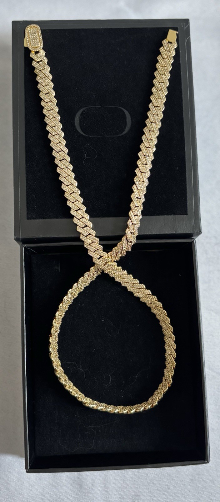 PRONG LINK ICED CUBAN (GOLD) 8MM