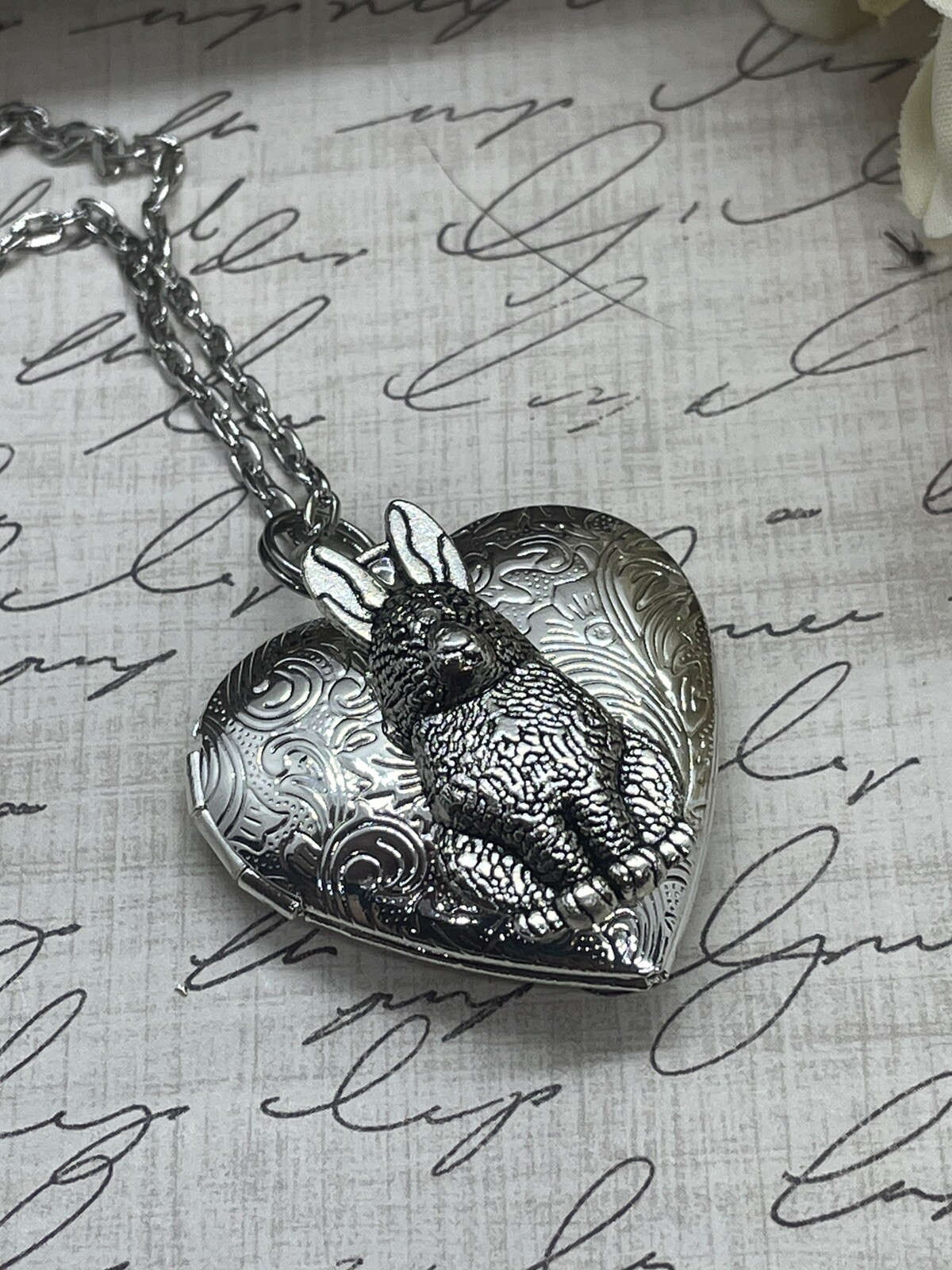 Heart SILVER BUNNY RABBIT Locket Necklace JEWELRY Pendant PHOTO Picture CAMEO