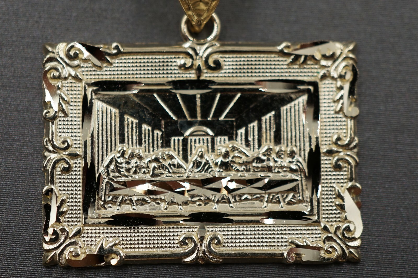 10K Solid Yellow Gold 1.15″ Diamond Cut Picture Flame Last Supper Charm Pendant.