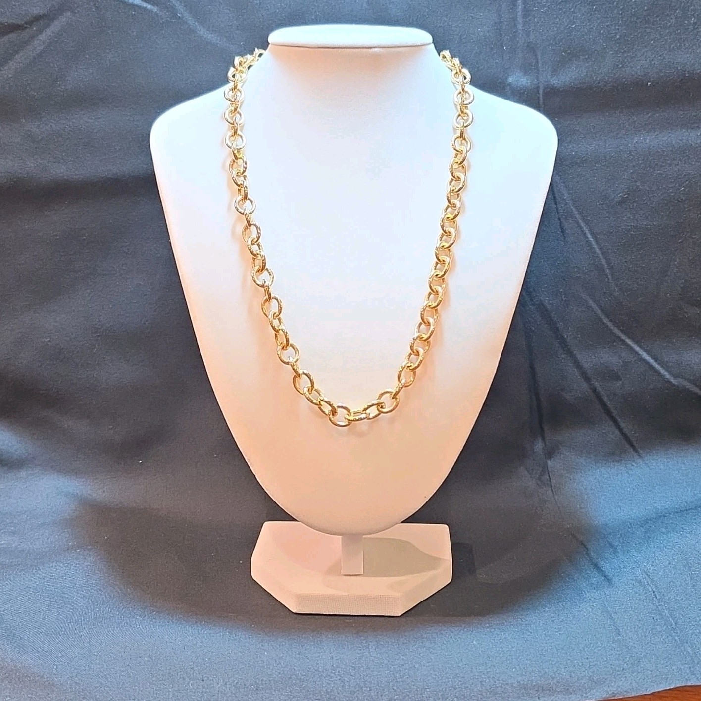 UnoAErre Gold Tone Oval Link Chain Necklace Lobster Clasp Made in Italy