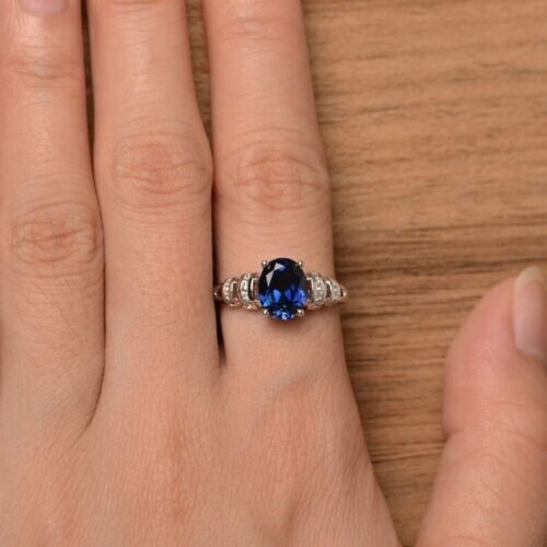 Glossy Ring For Valentine Gift 925 Silver Plated Rings 2.20Ct Simulated Sapphire