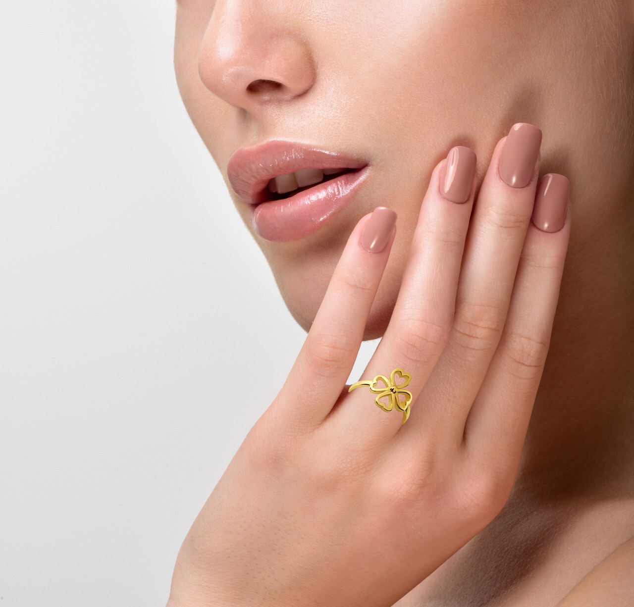 Gold Four Leaf Heart Clover Ring (Available in Yellow/Rose/White Gold)