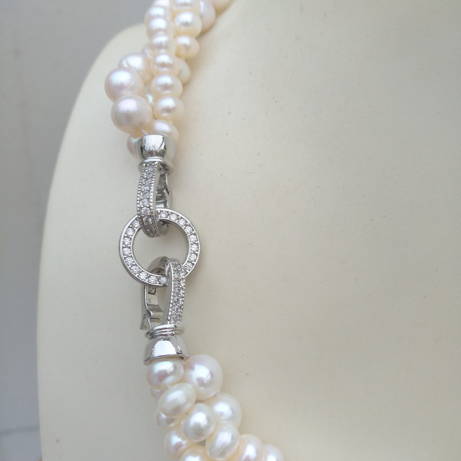 17in Three Strands One Twist Natural AAA Akoya White Pearl Necklace 14K Gold P