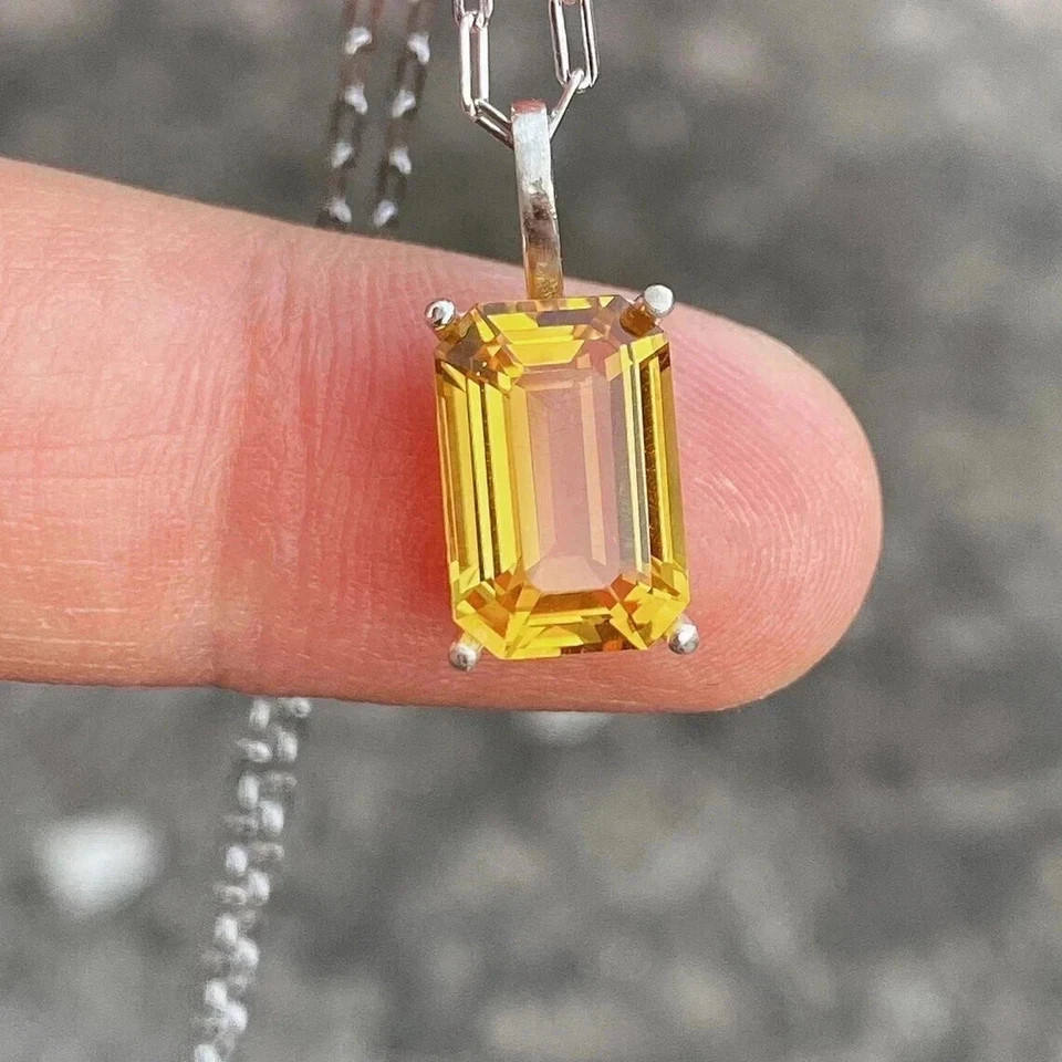 25.70 Ct Natural Yellow Emerald Sapphire 925 Solid Silver Pendant Gemstone