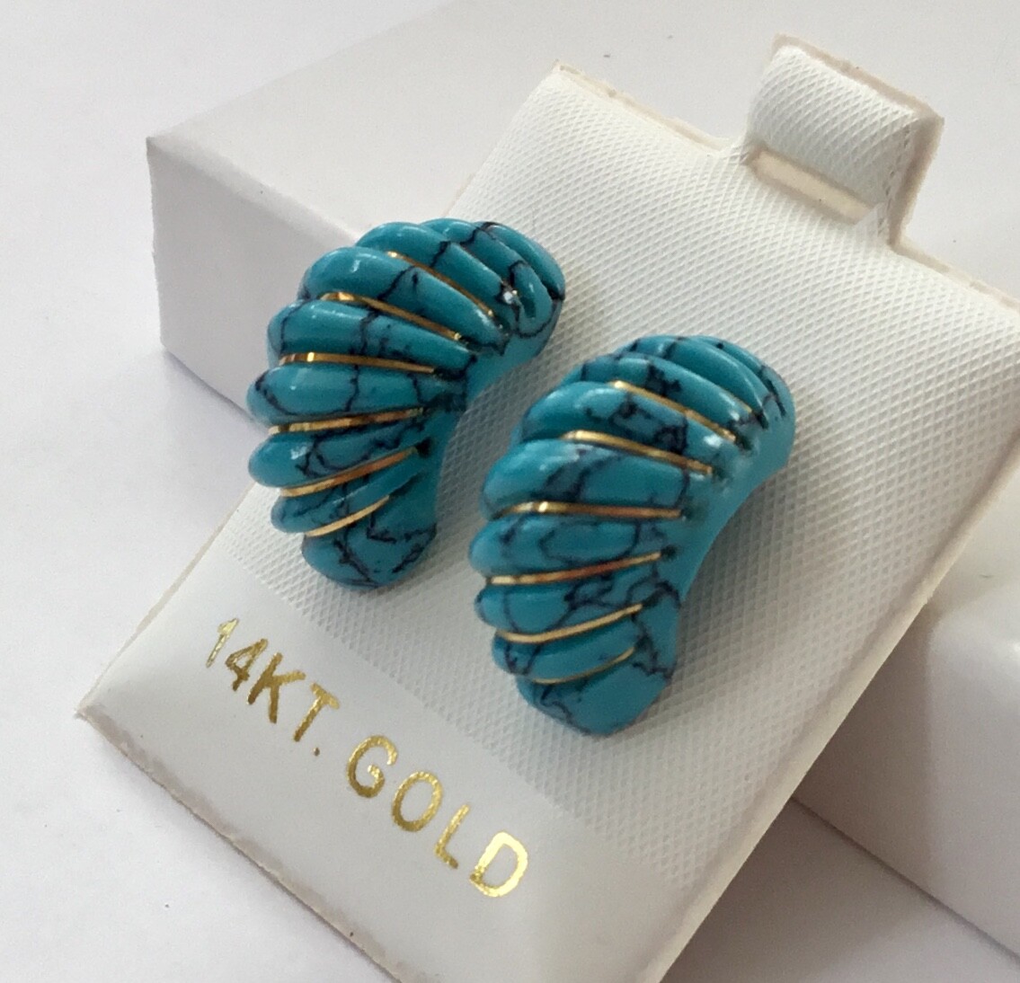 Solid 14K Yellow Gold Natural Turquoise Dome Earrings NEW