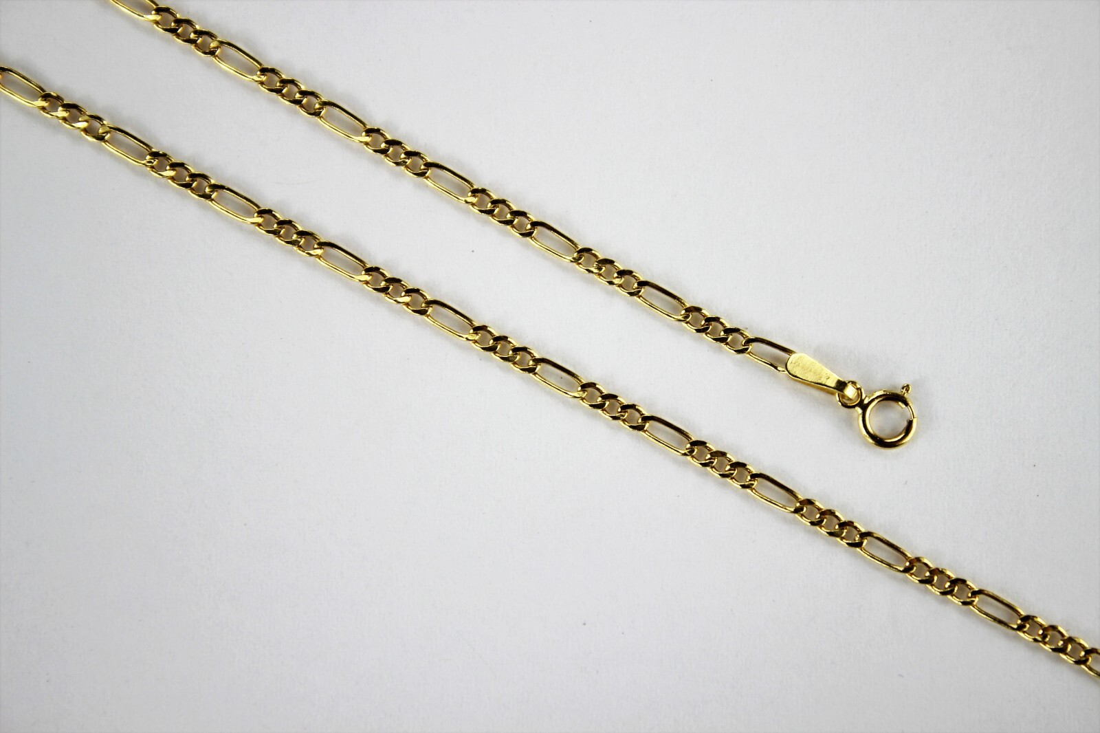 10k Yellow Gold 2mm-5.5mm Figaro Link Chain Necklace 16″ – 30″ Hollow