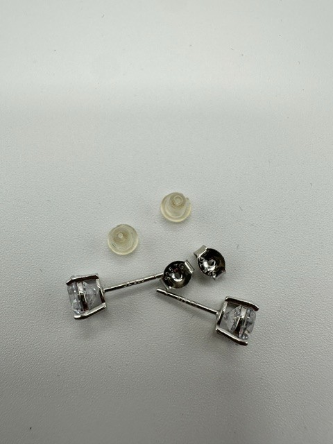 Brilliant Round Synthetic Gemstone Stud Earrings 925 Sterling Silver TG 2ctw