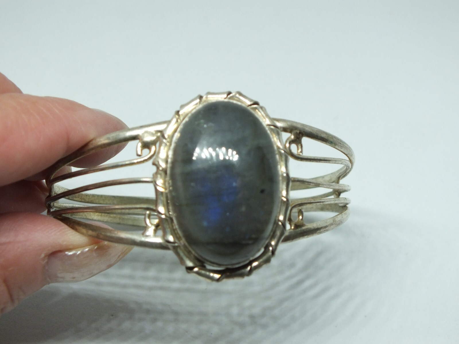Beautiful Cuff Bracelet Silver Tone Marbled Gray Stone 2 1/2 x 1 3/8 Wide CUTE