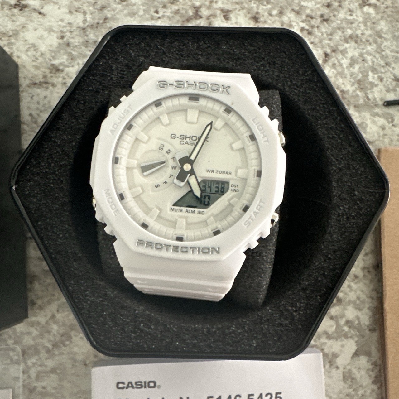 Casio G-SHOCK All White Analog-Digital Quartz Shock Resist w/ Box Papers