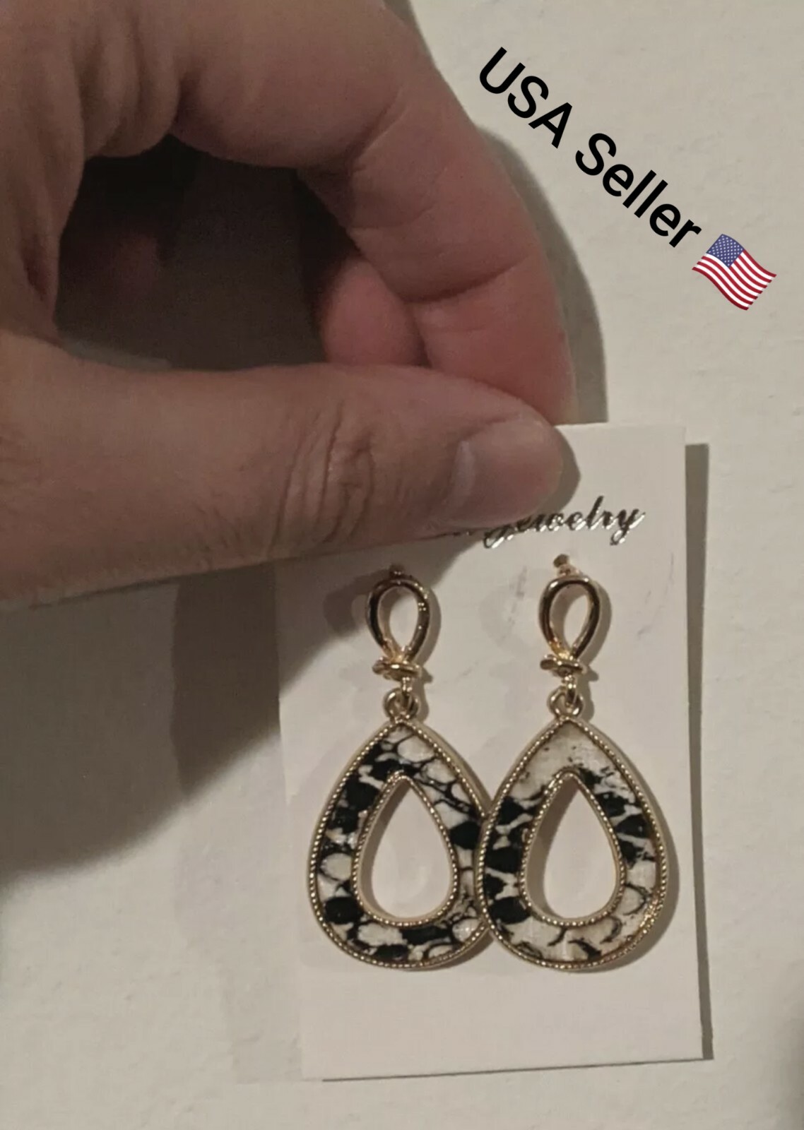 New Fashion 1Pair Water Drop Dangle Earrings Pave Snakeskin Beauty Women Earring