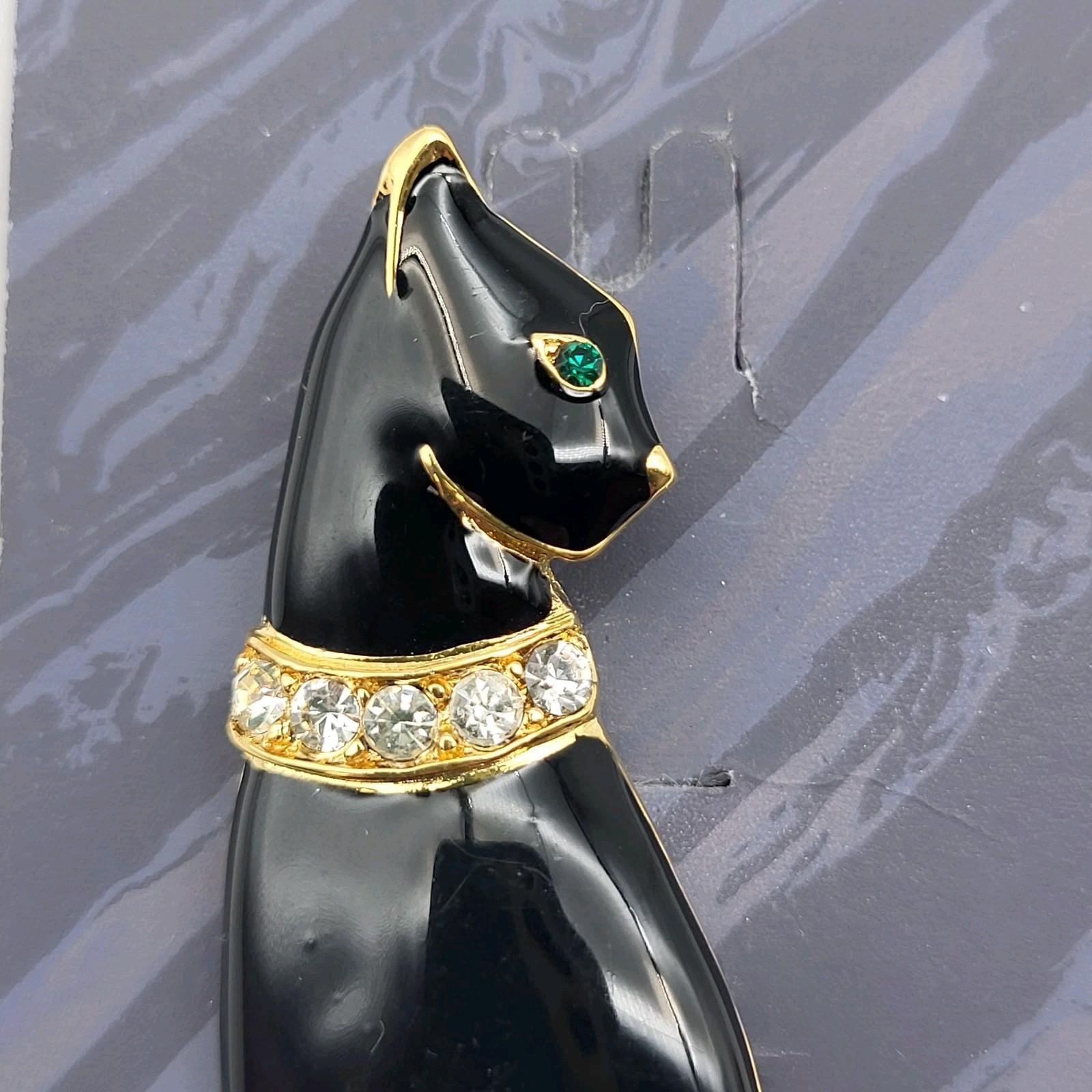 Beautiful Trifari Black Cat Glossy Enamel Rhinestone Figural Brooch On Card