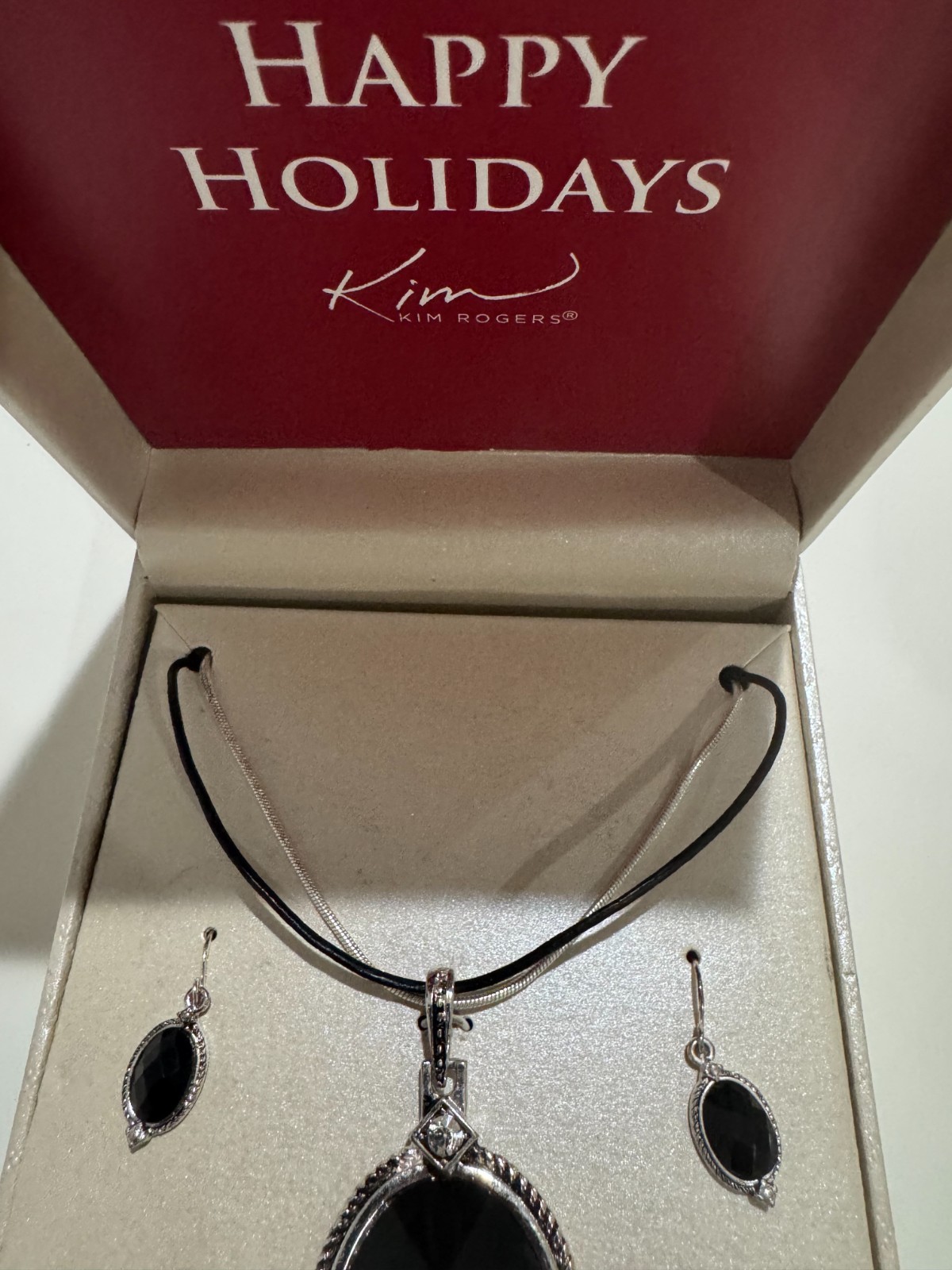 Vintage Kenneth Cole signed KC simulated onyx diamond & silver tone pendant & ea