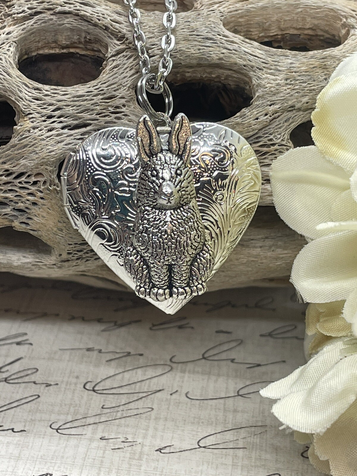 Heart SILVER BUNNY RABBIT Locket Necklace JEWELRY Pendant PHOTO Picture CAMEO