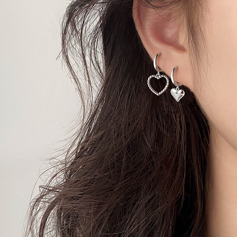 Heart Pendant Ear Buckle Women’s Fashionable Earrings Alloy Jewelry Gift