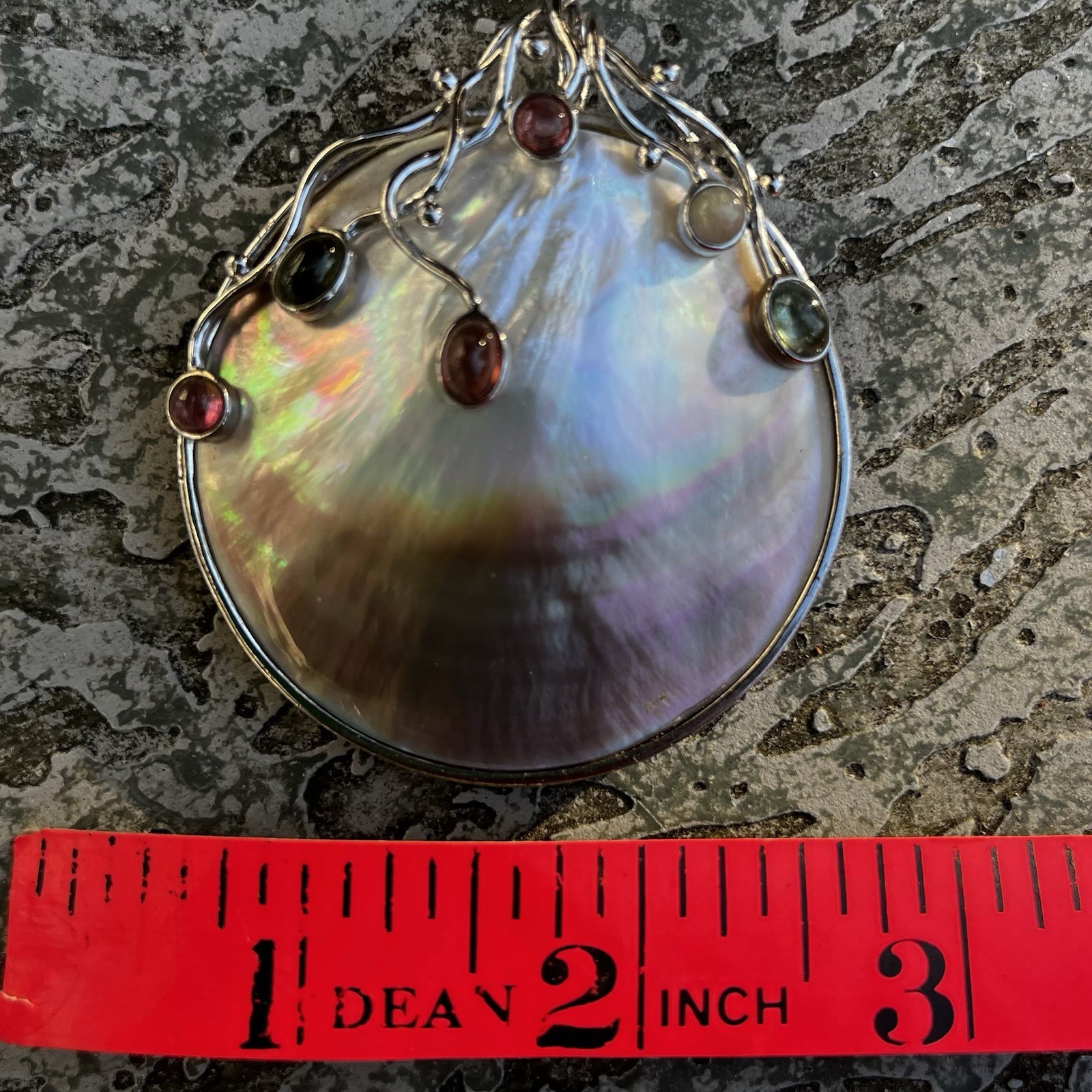 925 Sterling Silver Mother of Pearl Round Pendant