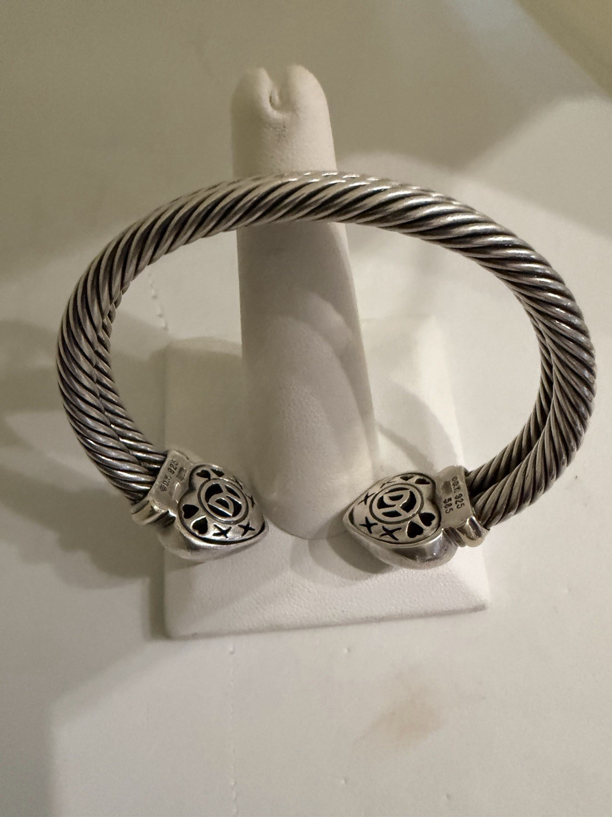 David Yurman 925/14k Double Heart Stone Cable Cuff Bracelet. 6.5 inches. v95a