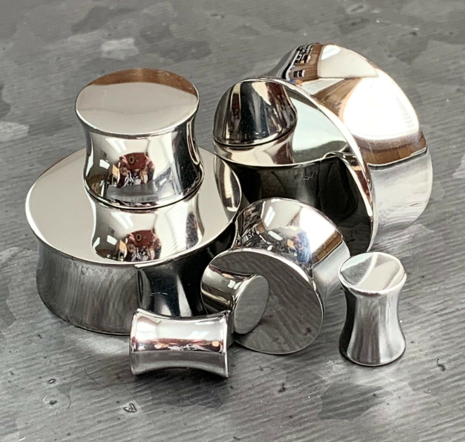 PAIR Hand Polished Solid 316L Surgical Steel Plugs Double Flare Saddle Gauges