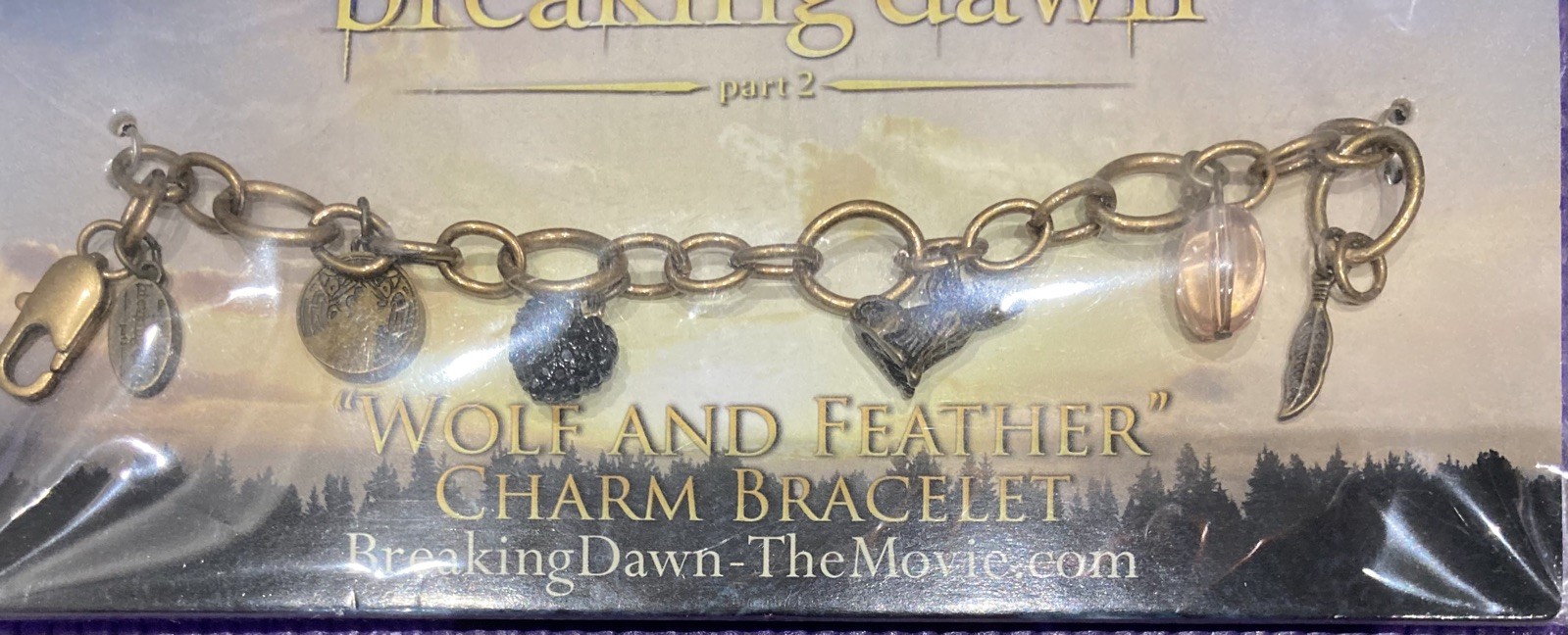 The Twilight Saga Breaking Dawn Part 2 – “Wolf and Feather” Charm Bracelet