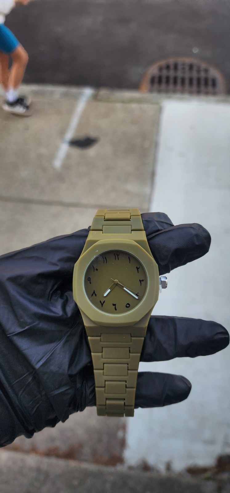 Green Octagon Case Analog Bracelet Wristwatch Arabic Numerals 12-Hour Dial
