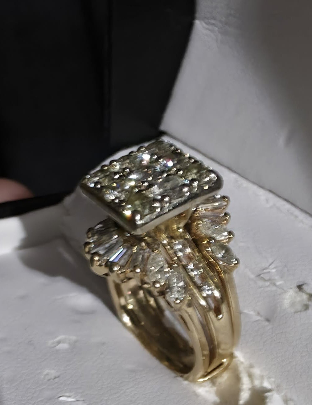 Stunning Womens Wedding Set
