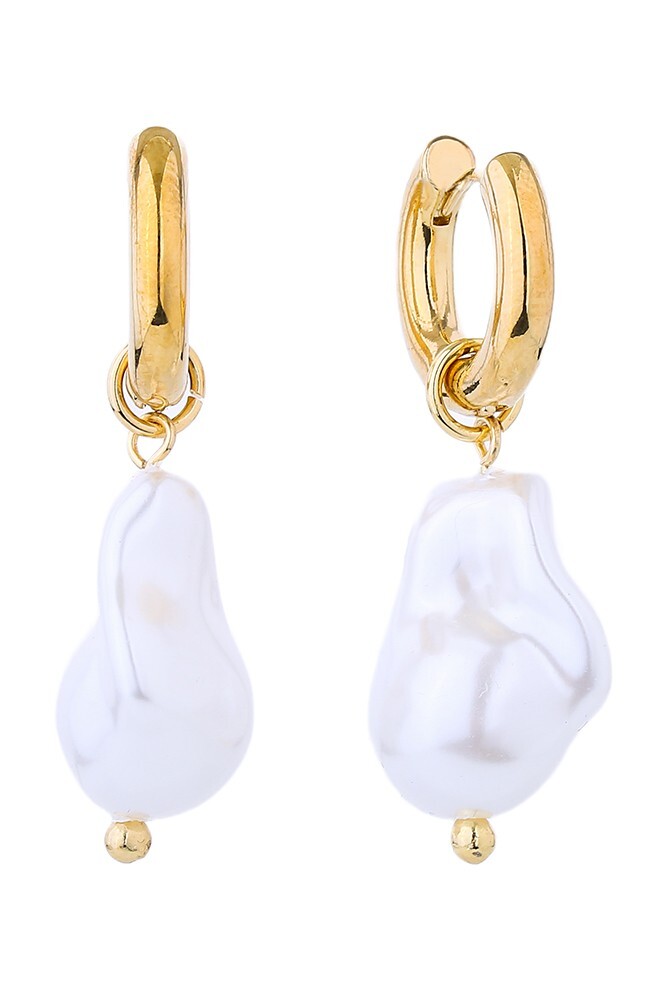 Do Everything in Love 14K Gold/White Dipped Pearl Huggie Earring Korea