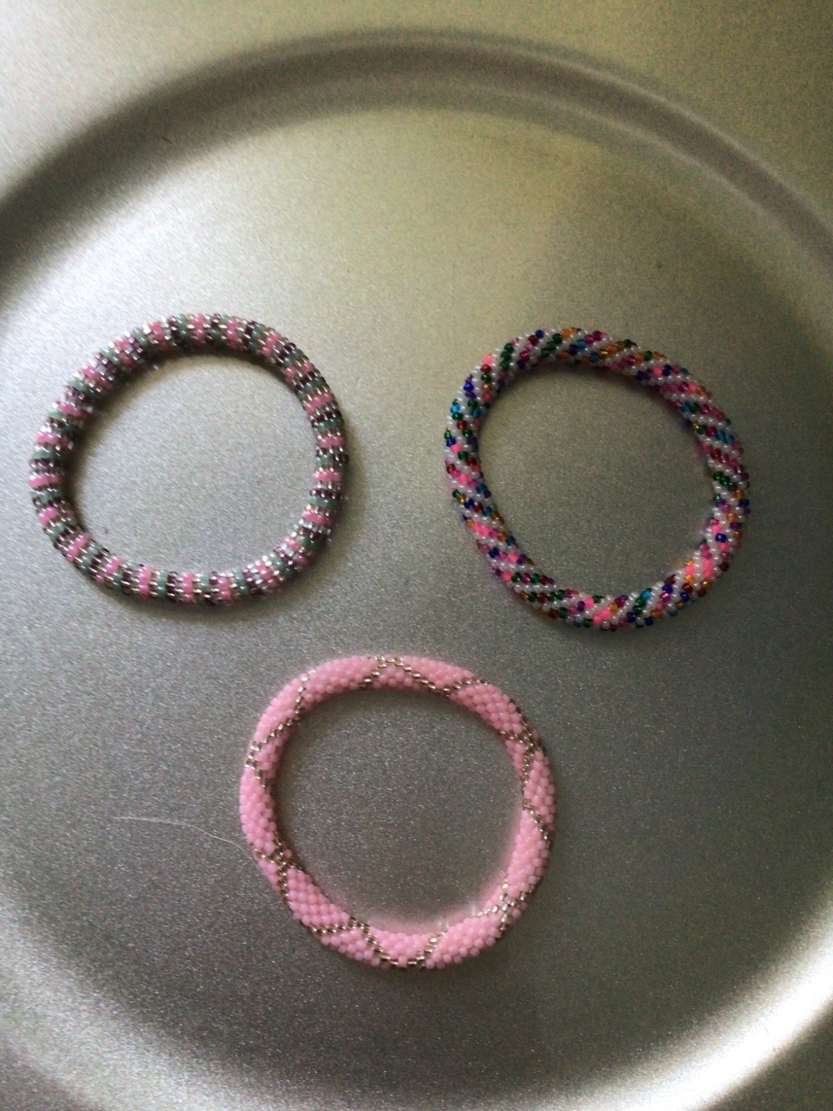 PINK COLORED 7″ ROLL ON SASHKA BRACELETS, 12 PCS