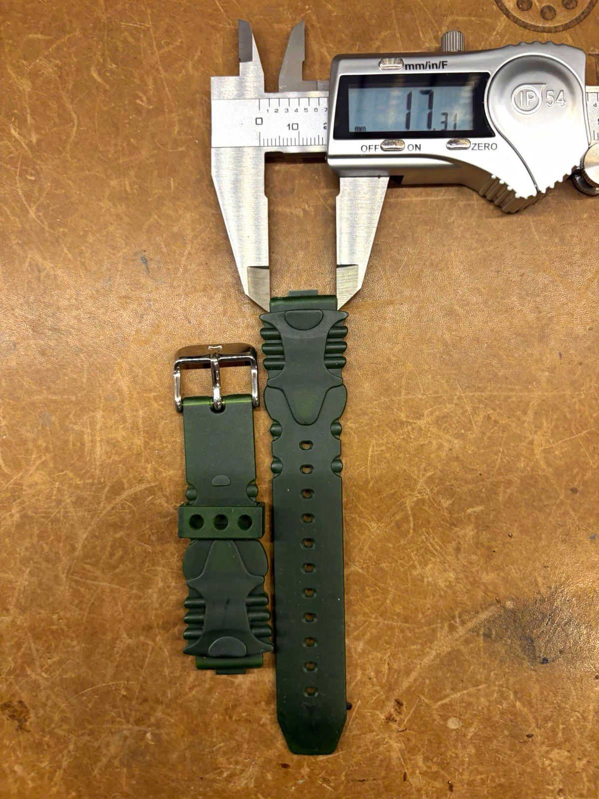 Technomarine Green Rubber Wristwatch Band 17mm band