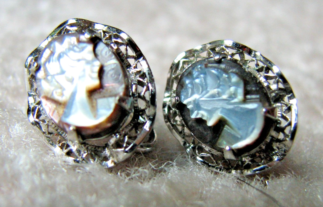 Vintage Sterling Silver Sorrento Cameo Mother of Pearl Screw Back Earrings