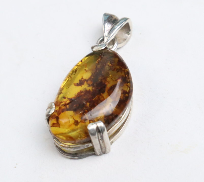 Charming Design Nat. Clear Green Orange Amber .925 Sterling Silver Pendant 35mm