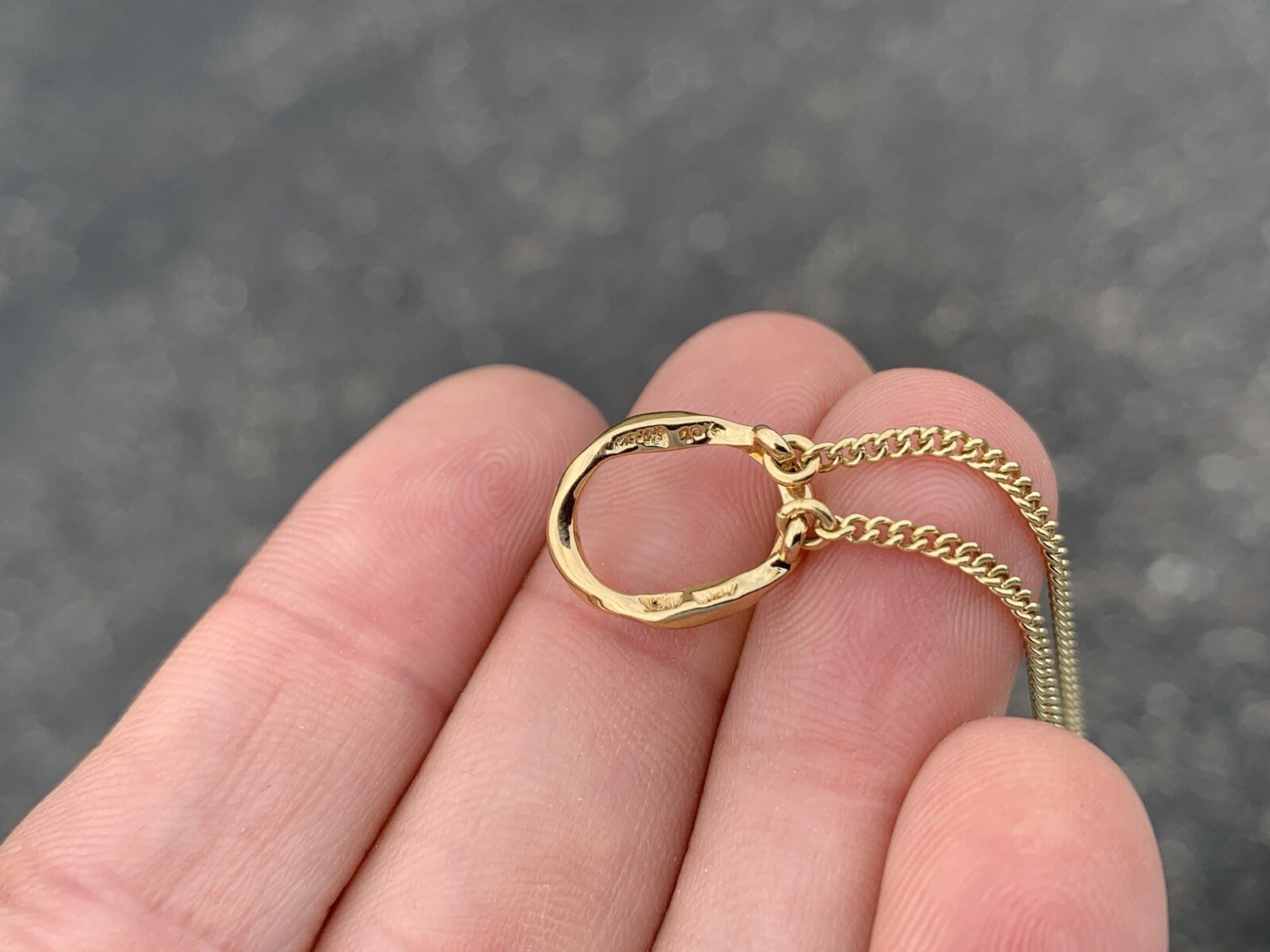 18K Yellow Gold Tane Link Oval Pendant Chain Necklace (17″) – 7.7 Grams