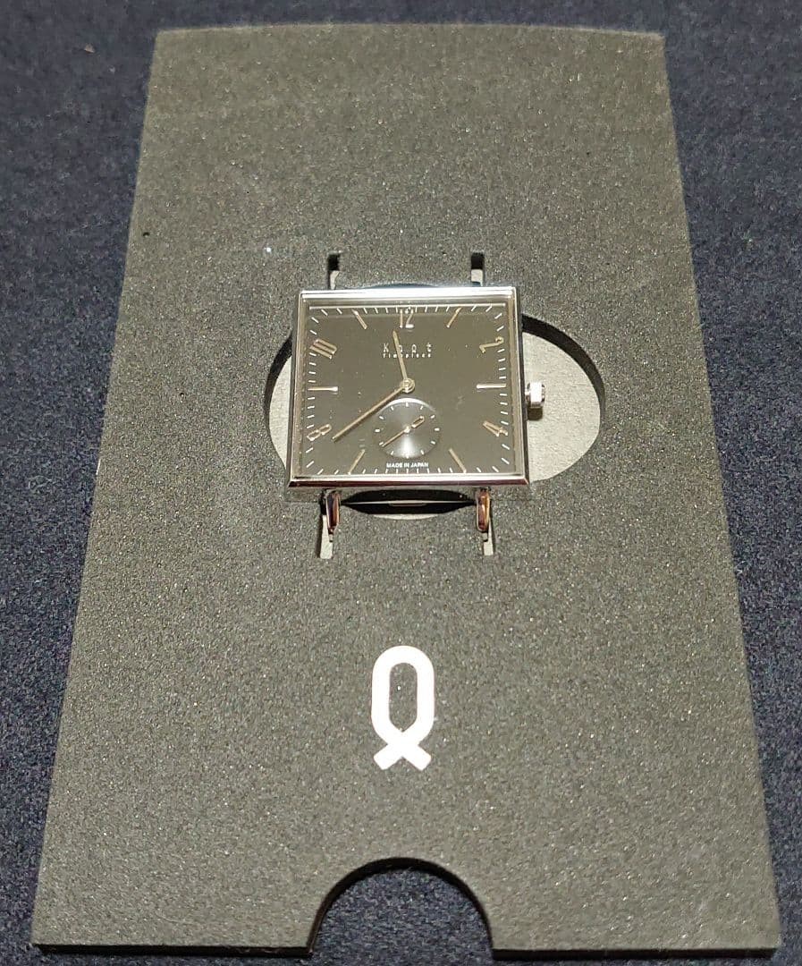 Knot Square SQ-32SVBK with selectable genuine strap