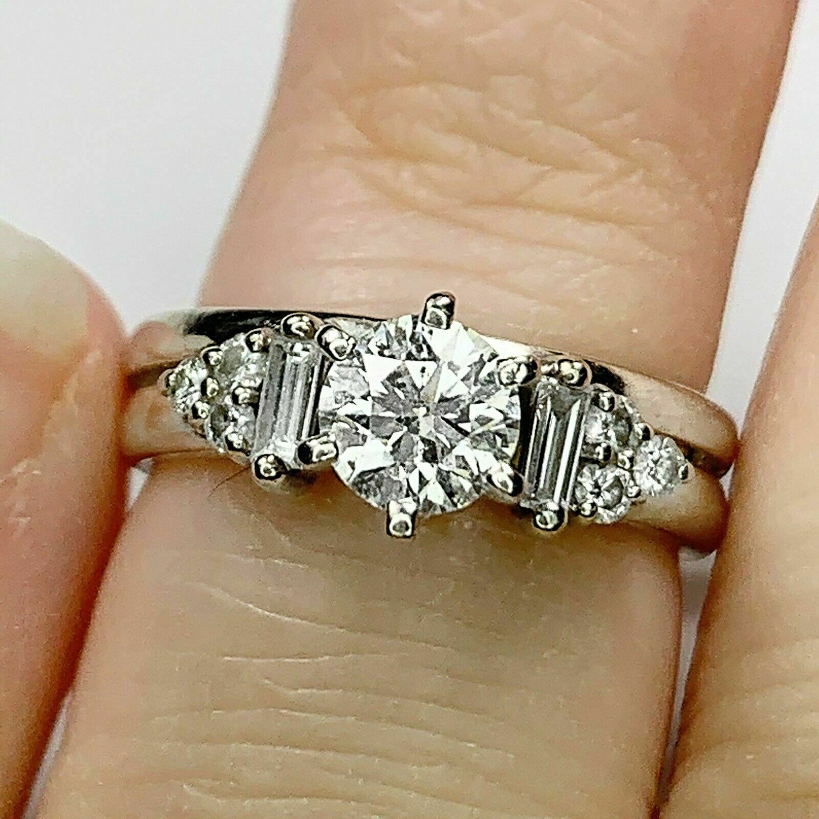 Vintage Style 14K White Gold Finish 2.50 Ctw Round Cut Created Diamond Ring Set