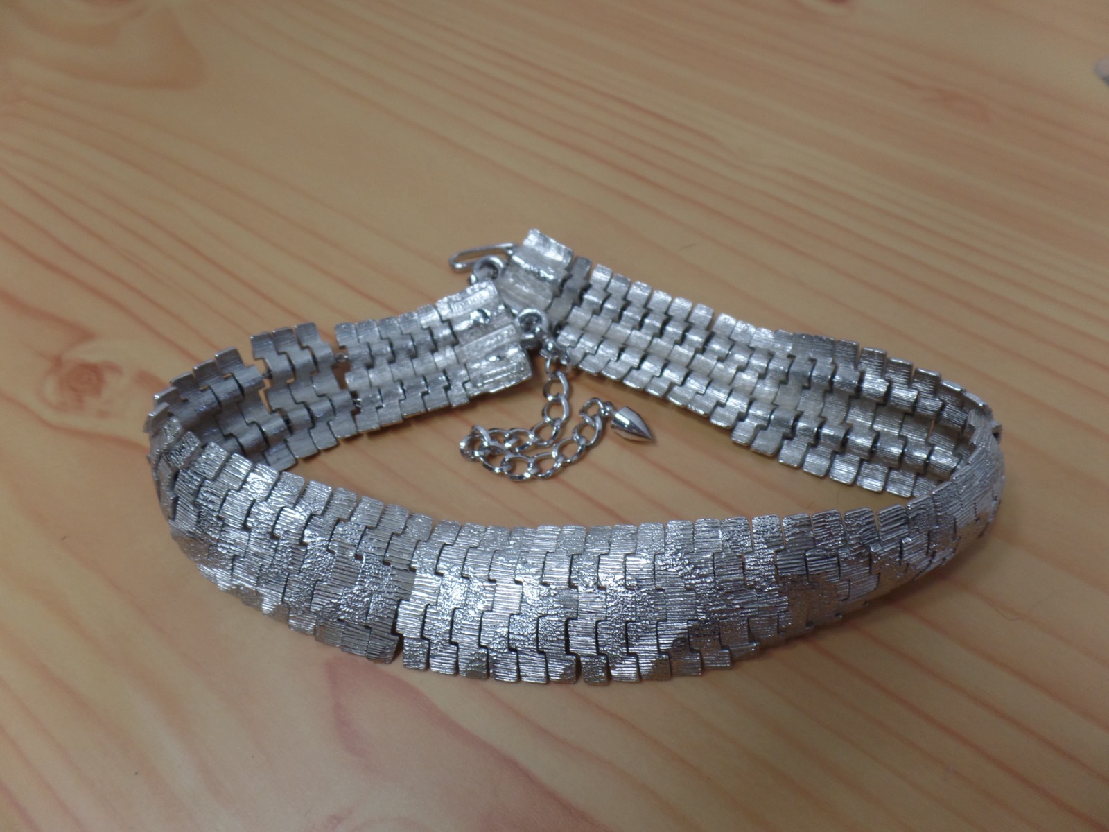 Vintage Boucher 1562 DC Pat Pend Gorgeous Silver Tone Choker Necklace