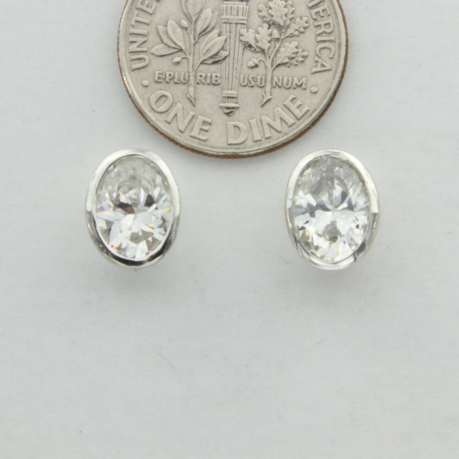 Cubic Zirconia Oval Post / Stud Earrings – 925 STERLING SILVER Rhodium ART#31s