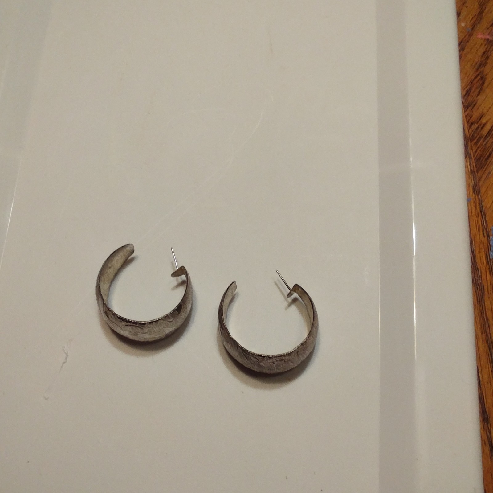 Silver Tone Metal Round Hoop Earrings, Butterfly Closure, No Stone