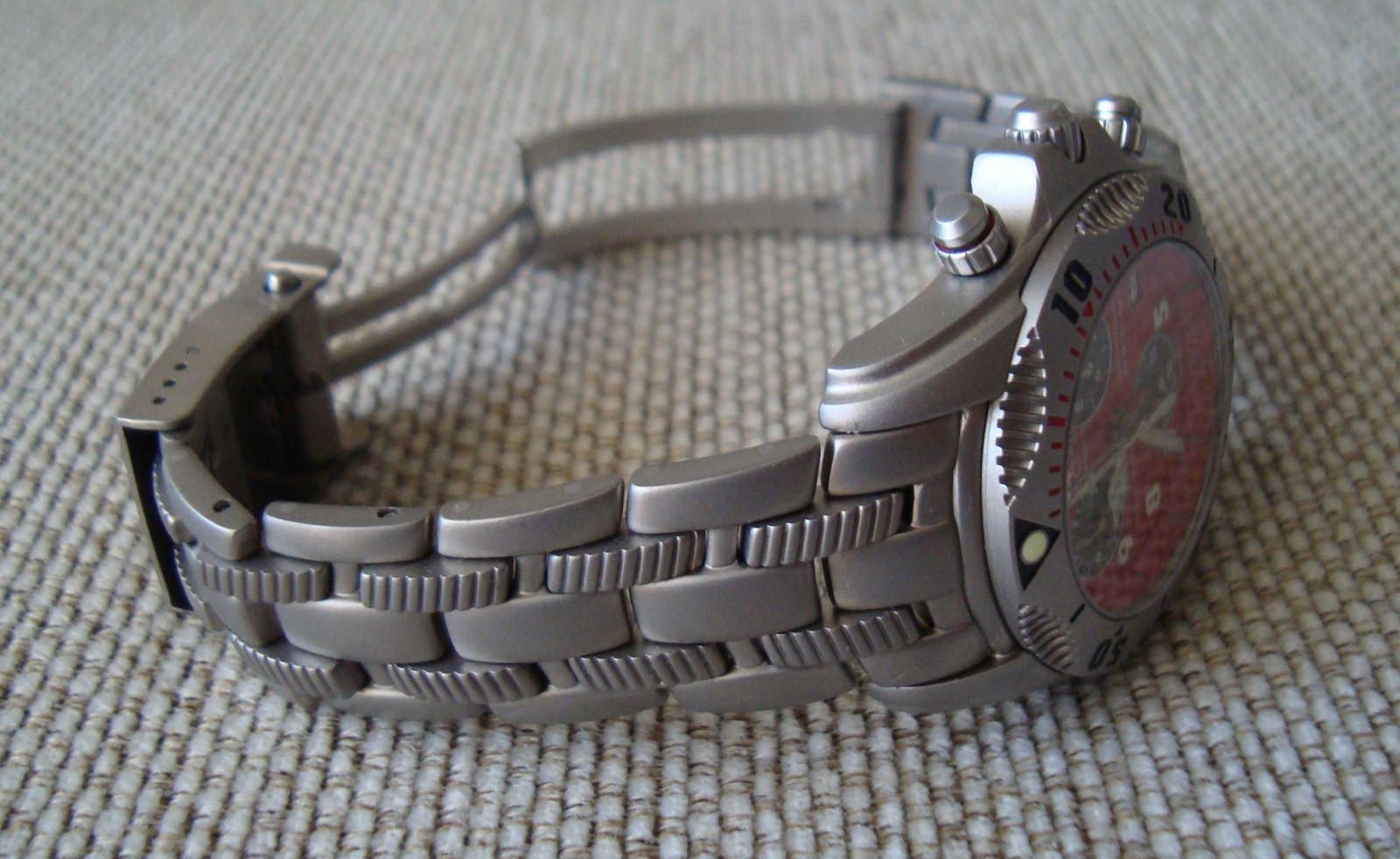 Sector 950 titanium Swiss chronograph, 261.262, rare red panda version, full set