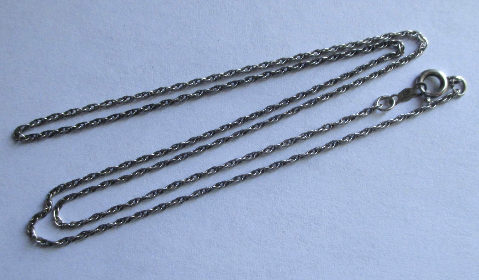 18.5in Long 1.7g 1mm VINTAGE STERLING SILVER SINGAPORE CHAIN NECKLACE