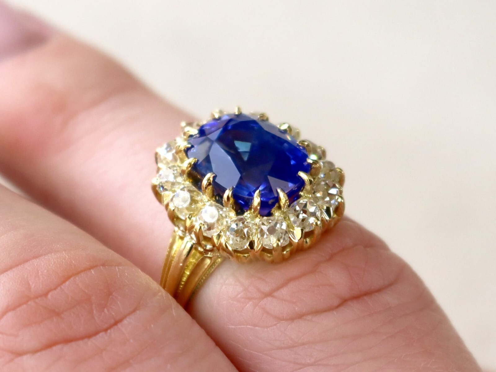 4.81Ct Ceylon Sapphire and 1.26Ct Diamond, 18k Yellow Gold Cluster Ring