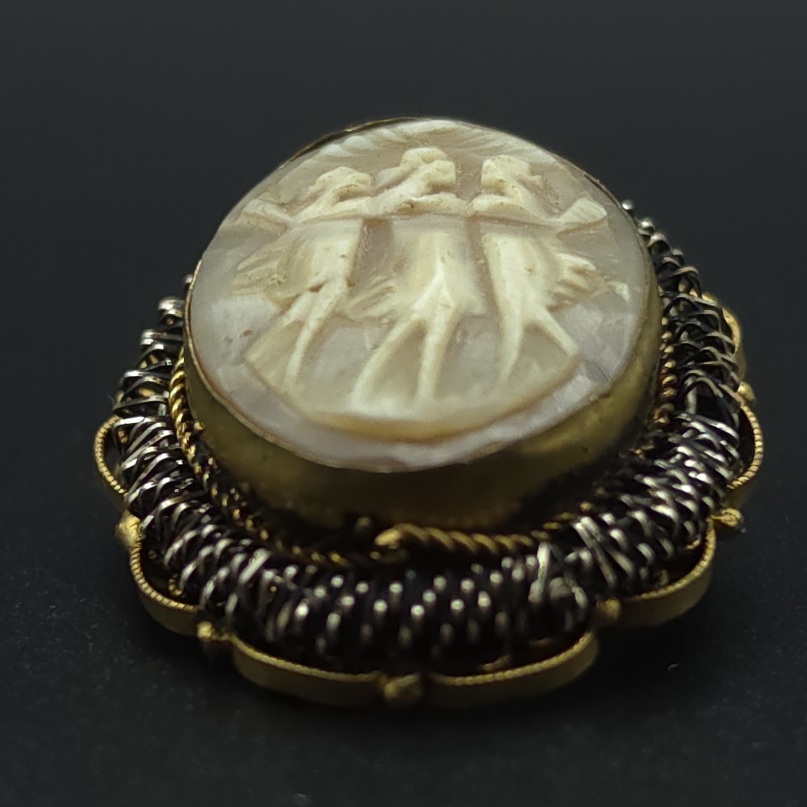 Antique Edwardian Carved Shell Three Graces Cameo Pendant Brooch Gilt Filigree