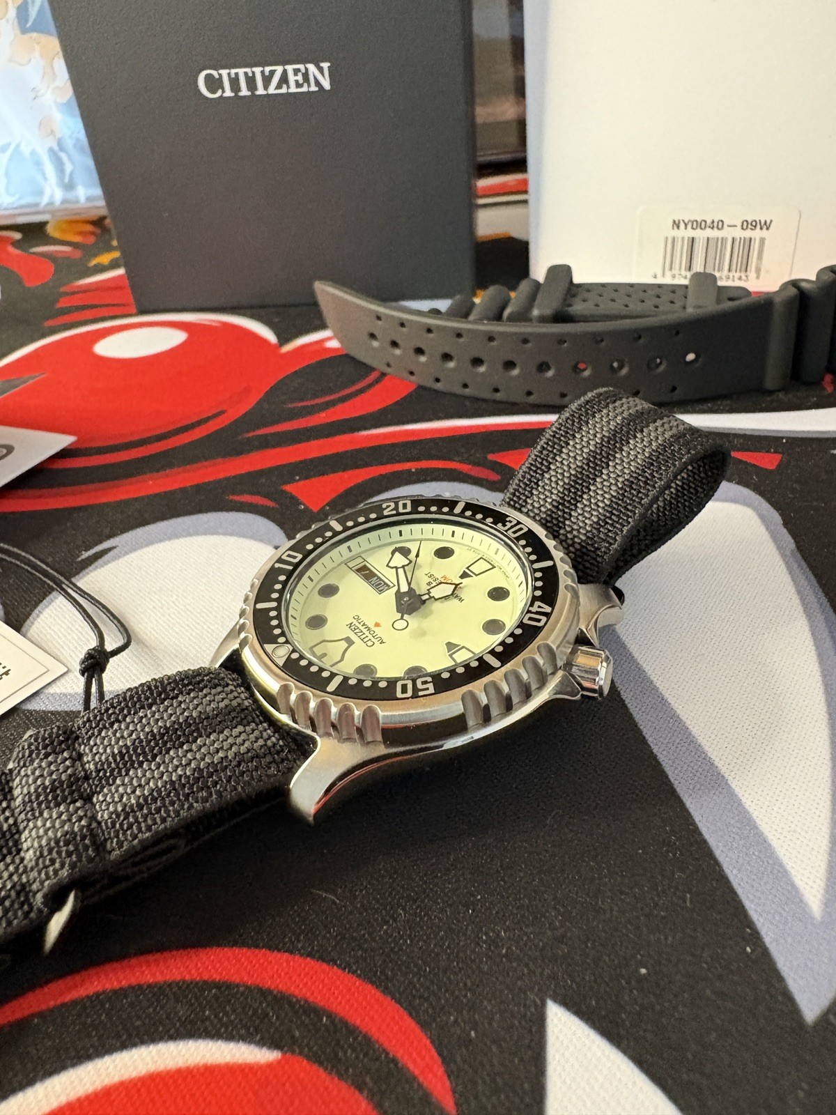 Boxed papers Citizen Men’s Promaster Automatic Diver’s Watch – NY0040-09W lume