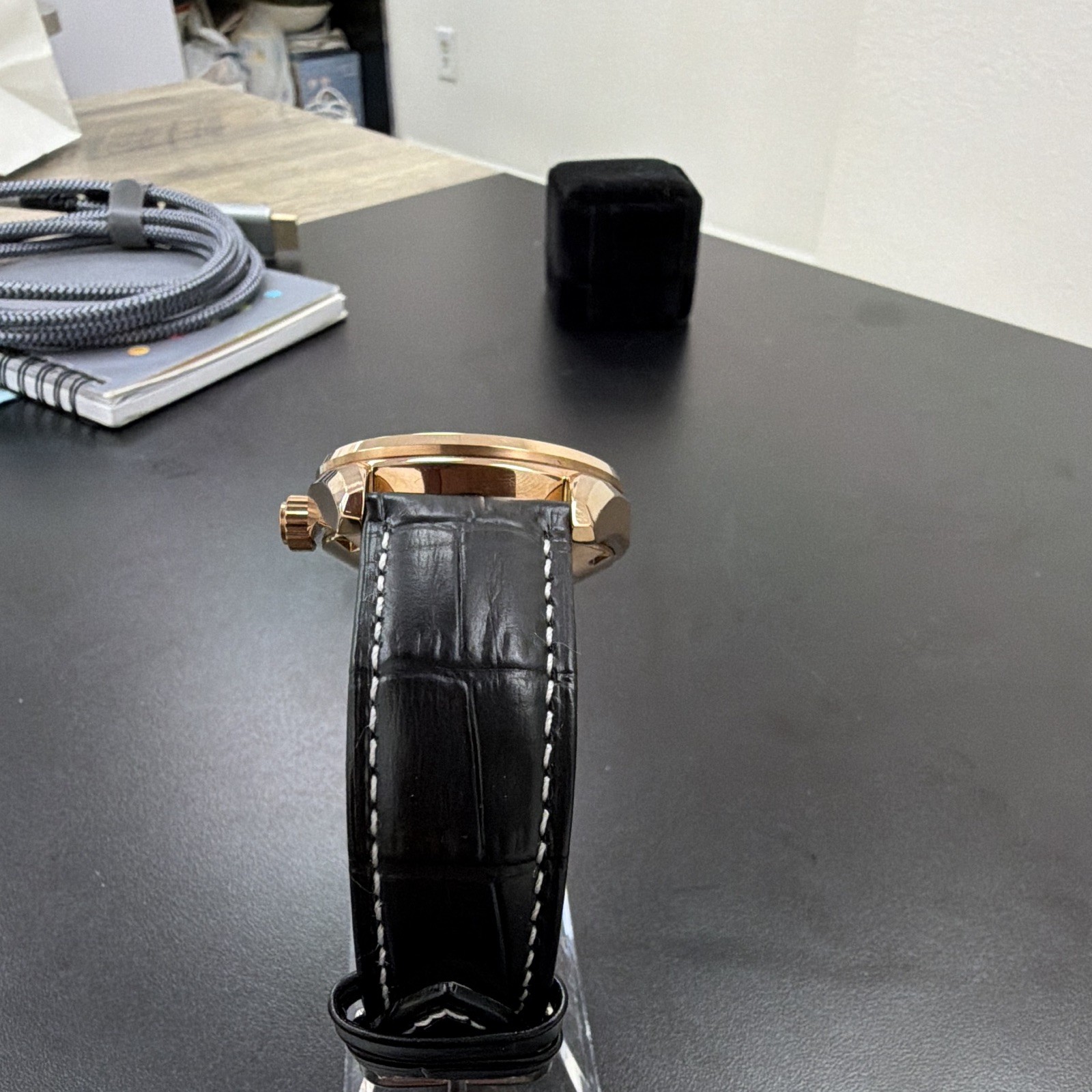 Men’s Automatic Wristwatch Rose Gold Tone White Dial Date Black Leather Strap