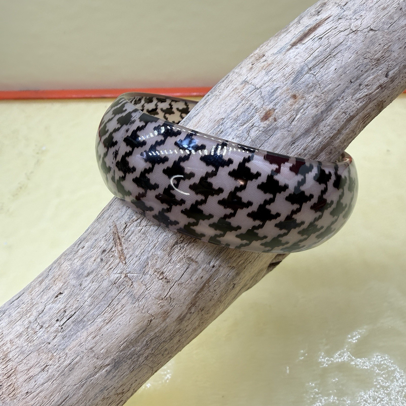 Houndstooth Acrylic Resin Bangle Bracelet Fabric Inlay? Retro Wide Bangle
