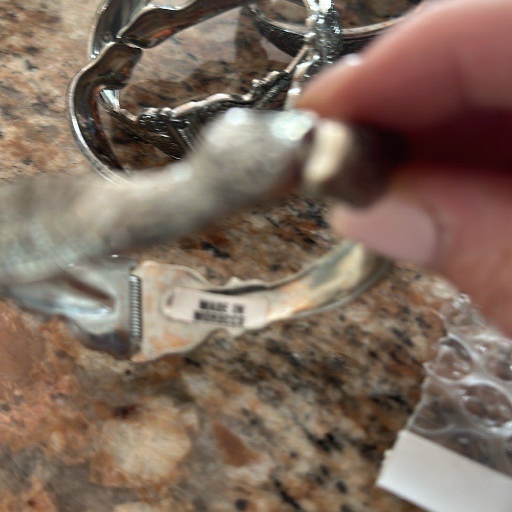 Engraved Double Snake Head Hinged Moroccan Bangles Silver Toned