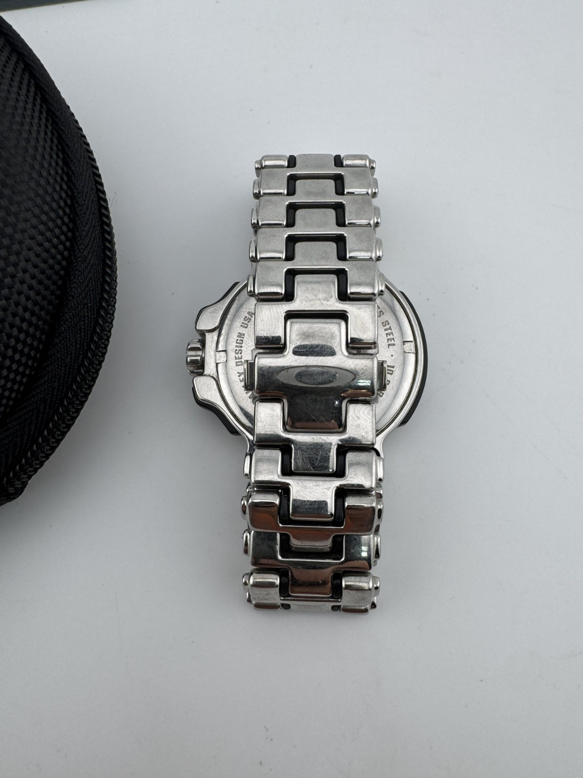OAKLEY CRANKCASE 3-HAND SMALL WATCH POLISHED STAINLESS BRACELET BLACK 10-243