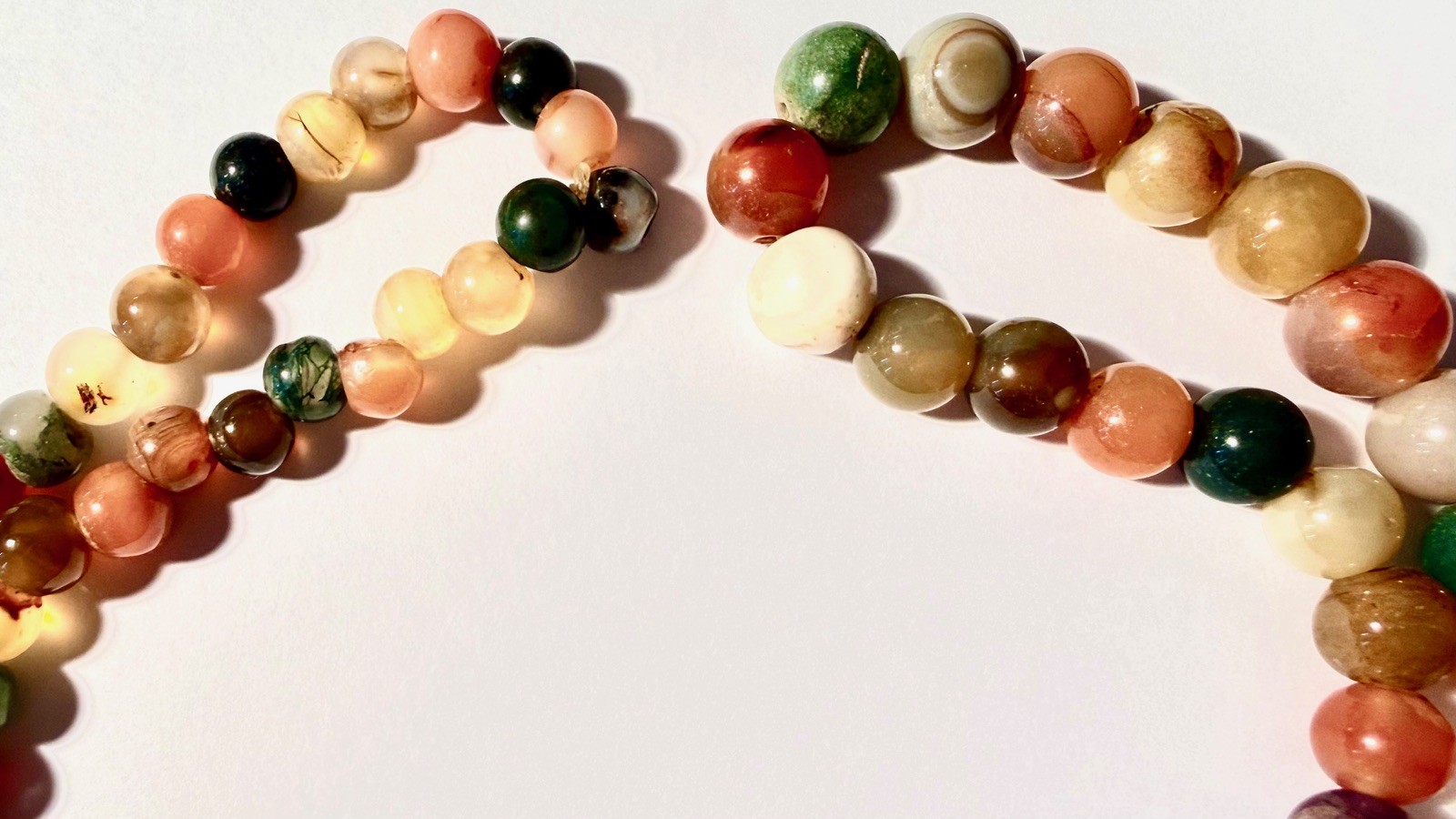 Polished Round Multicolor Agate-Beaded Rope Necklace Hand-knotted, 30″